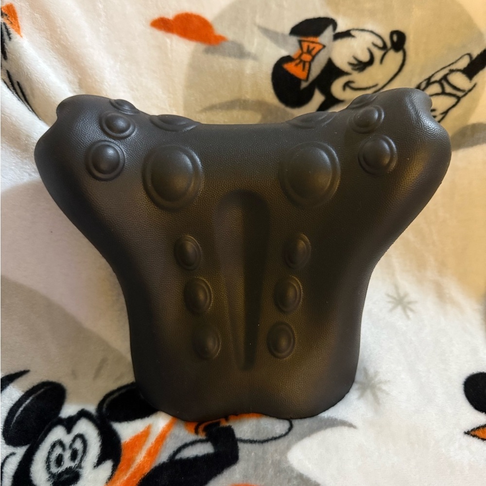 Black Ergonomic neck massager